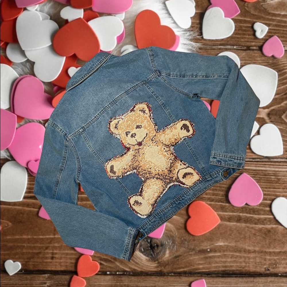 Jean Jacket With Tapestry Bear On The Back Size Medium